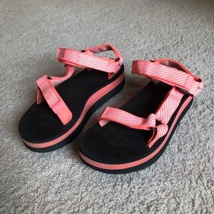TEVA platform Velcro sandals